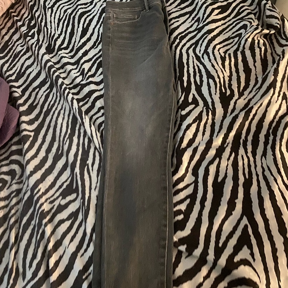 Gray wash skinny jeans - Picture 3 of 4